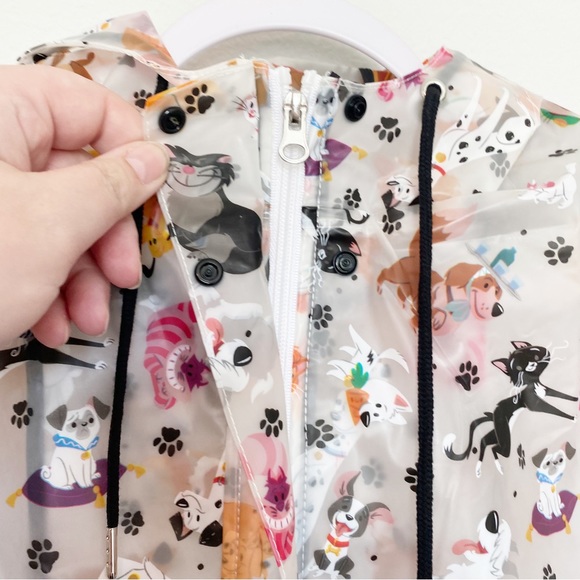 Disney Parks Reigning Cats and Dogs Rain Jacket Coat Clear Hooded Sz XS - Picture 5 of 13